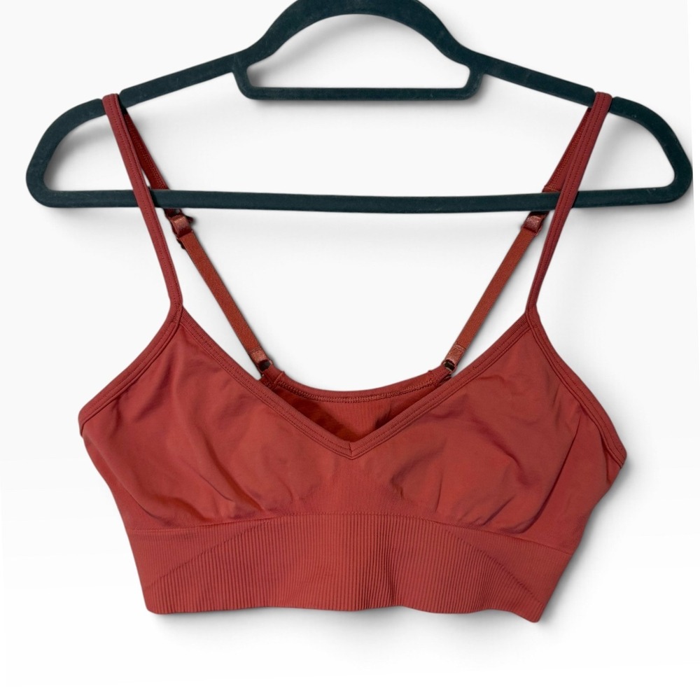Lululemon Ebb to Street Bra Light Support Size 4 Terracotta Rust Orange Ribbed